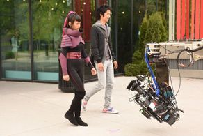 Toru Uchikado and Kiki Sukezane in Heroes Reborn (2015)
