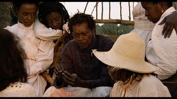 Cora Lee Day, Vertamae Grosvenor, Barbarao, Kaycee Moore, and Alva Rogers in Daughters of the Dust (1991)