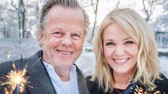 Kattis Ahlström and Krister Henriksson in Tolvslaget på Skansen (1977)