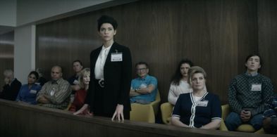 Ava Ticotin in Dirty John: Betty