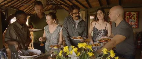 Prasenjit Chatterjee, Mariska Denysschen, Kobus Harmse, and Alonso Grandío in Kakababur Protyaborton (2022)