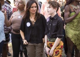 Pamela Adlon and Hannah Riley in Better Things (2016)