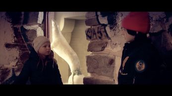 Valerie Stellar and Jacob Morrell in You're It (2020)