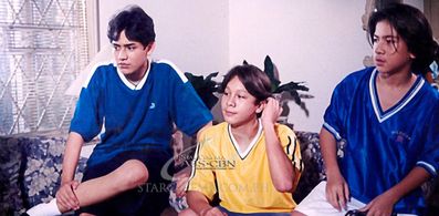 Paolo Contis, Baron Geisler, and Stefano Mori in Haba-baba-doo! Puti-puti-poo! (1998)