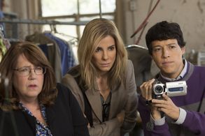 Sandra Bullock, Ann Dowd, and Reynaldo Pacheco in Our Brand Is Crisis (2015)