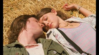 Peter Vack and Natalia Dyer in I Believe in Unicorns (2014)