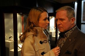Harald Krassnitzer and Lisa Maria Potthoff in Trau niemals deiner Frau (2012)