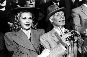 Narciso Ibáñez Menta and Zully Moreno in Tale of Crimes (1942)