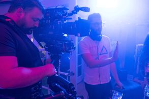 Richard Tanne and Tom Wills in Chemical Hearts (2020)