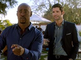 Tom Ellis and D.B. Woodside in Lucifer (2016)
