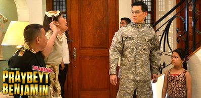 Rubi Rubi, Atak, Richard Yap, and Rhed Bustamante in The Amazing Praybeyt Benjamin (2014)