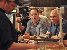 Michael Symon in Burgers, Brew and 'Que (2015)