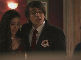 Leo Deluglio and Fátima Molina in La Doña (2016)