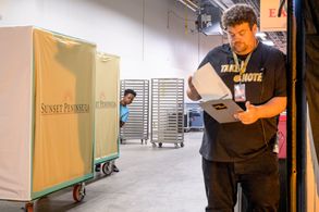 Rob Ramsay and Braelyn Rankins in Take Note (2022)