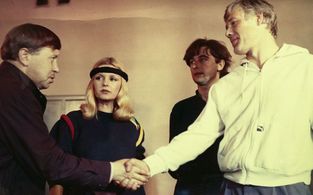 Gabriela Kownacka and Jan Piechocinski in Jak sie pozbyc czarnego kota (1986)