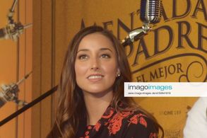 Sofia Sisniega at Amazon's Mentada de Padre Q&A