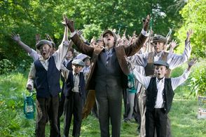 Jassa Ahluwalia in Journey to the Moon (2008)