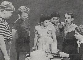 Buddy Boles, Janet Dempsey, Malcolm Hutton, Billy Lee, Henry 'Spike' Lee, and Carl 'Alfalfa' Switzer in Reg'lar Fellers 