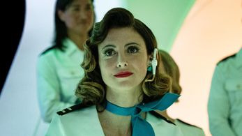 JULIE DRAY as NADIA in AVENUE 5