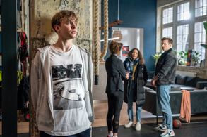 Niklas Hummel, Amira Demirkiran, Amy Mußul, and Johannes Hendrik Langer in Leipzig Homicide: Große Erwartungen (2023)