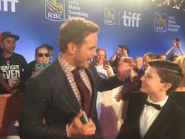 Dodge and Chris Pratt on the red carpet at the world premiere of The Magnificent Seven at the Toronto International Film