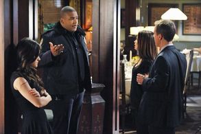 Holly Marie Combs, Chad Lowe, Jim Titus, and Lucy Hale in Pretty Little Liars (2010)