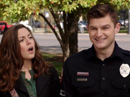 Kevin Bigley and Emily Peterson in Sirens (2014)