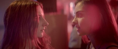 Toto Bruin and Priya Blackburn in Pulling (2017)