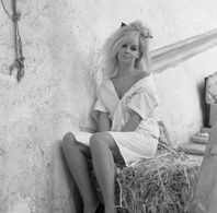 Edy Vessel in 8½ (1963)