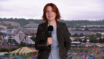 Alice Levine in Glastonbury 2017 (2017)