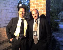 Leo as Detective Hartley in an episode of One Tree Hill.