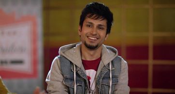 Amol Parashar in TVF Tripling (2016)