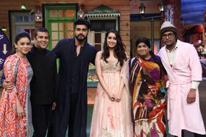 Arjun Kapoor, Kiku Sharda, Chetan Bhagat, Shraddha Kapoor, Sumona Chakravarti, and Kapil Sharma in The Kapil Sharma Show