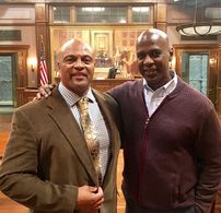 Bull-behind-the-scenes