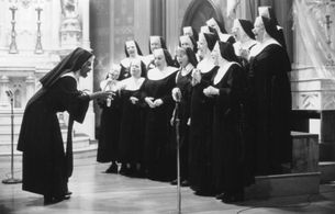 Whoopi Goldberg, Kathy Najimy, Ellen Albertini Dow, Pat Crawford Brown, Susan Browning, Georgia Creighton, Edith Diaz, B