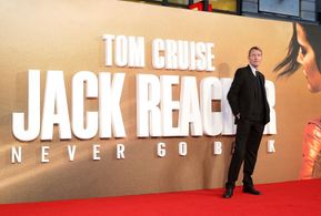 Lee Child at an event for Jack Reacher: Never Go Back (2016)