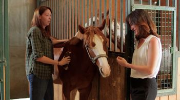 Rachel Hroncich and Kate Cook in If Not Now (2015)