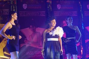 Ella Cruz and Rose Van Ginkel in Gluta (2021)