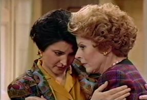 Robin Bartlett and Holland Taylor in The Powers That Be (1992)