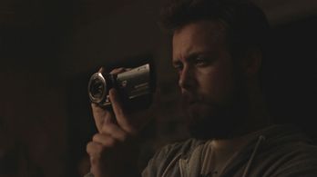 Chris Osborn in Exists (2014)