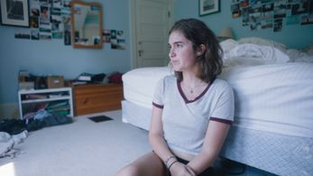 Jessica Barr in Sophie Jones (2020)