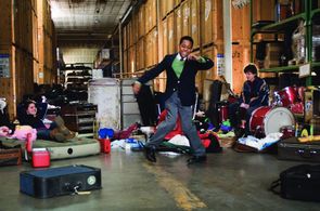 Dyllan Christopher, Gia Mantegna, and Tyler James Williams in Unaccompanied Minors (2006)