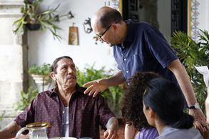 Lydon directs Danny Trejo in a commercial for UK TV