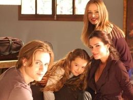 Carmen Sánchez, Mar Saura, Carla Nieto, and Jaime Olías in Witches from Heaven (2011)
