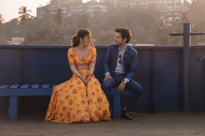 Amol Parashar and Radhika Madan in Feels Like Ishq (2021)