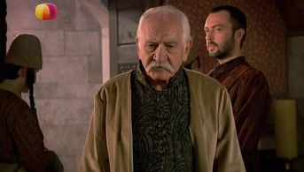 Arif Erkin Güzelbeyoglu and Okan Yalabik in The Magnificent Century (2011)