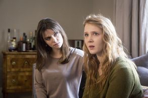 Natalia Rudziewicz and Isolda Dychauk in Leipzig Homicide (2001)