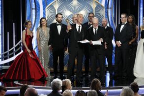 Keri Russell, Matthew Rhys, Isan Elba, Holly Taylor, and Joe Weinberg at an event for The 76th Annual Golden Globe Award