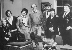 Nair Bello, Cidinha Campos, Ricardo Corte Real, Renata Fronzi, Ronald Golias, Jô Soares, and Otelo Zeloni in A Família T