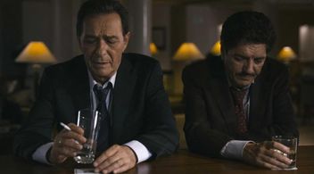 Héctor Colomé and Antonio Dechent in A puerta fría (2012)